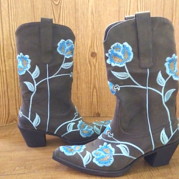 Roper Shoes - Roper Embroidered Cowgirl Boots